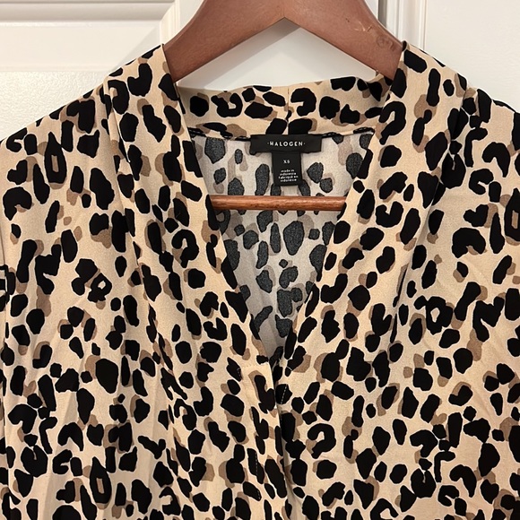 Halogen V-Neck Leopard Blouse - Picture 2 of 4